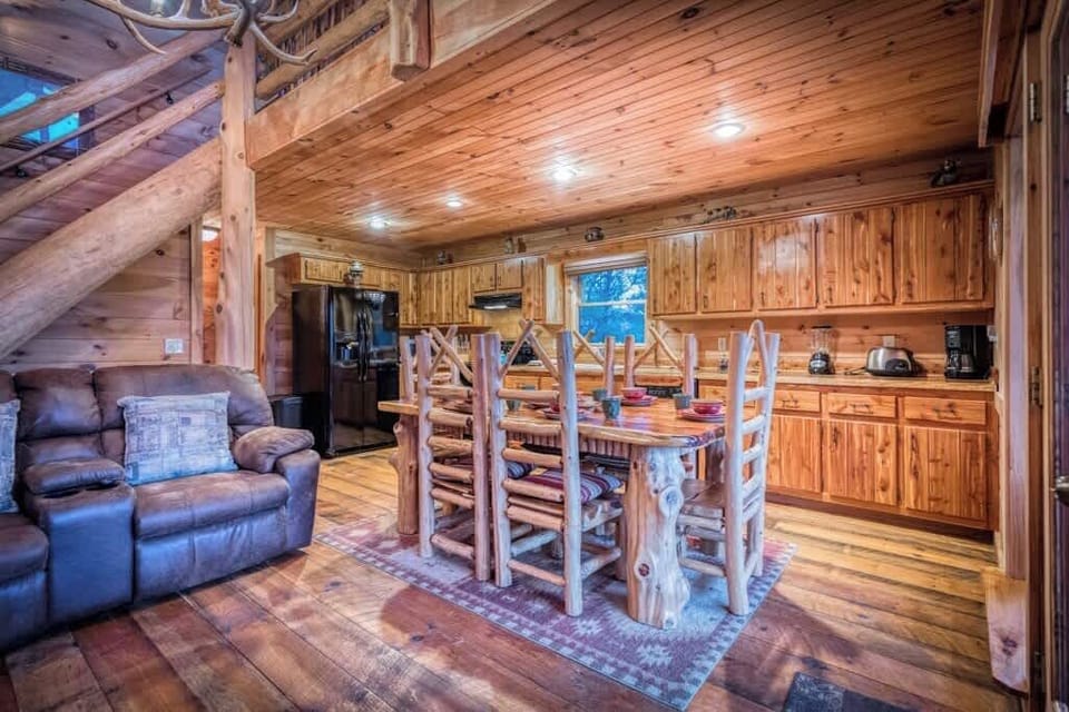 Open Floorplan on entry Level