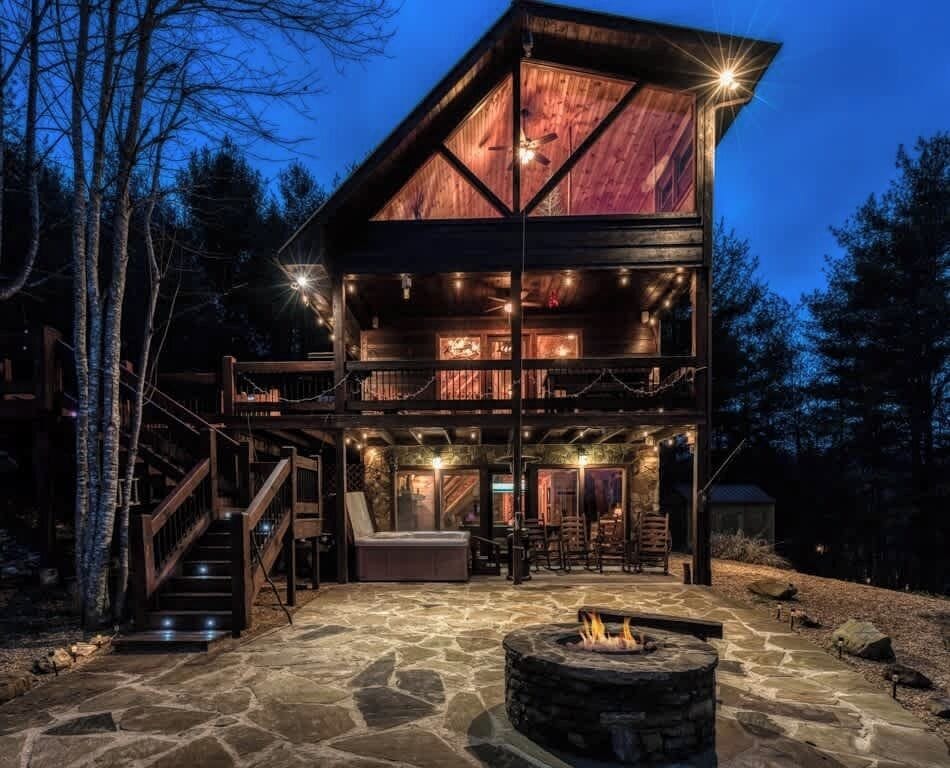 Large out door entertainment area