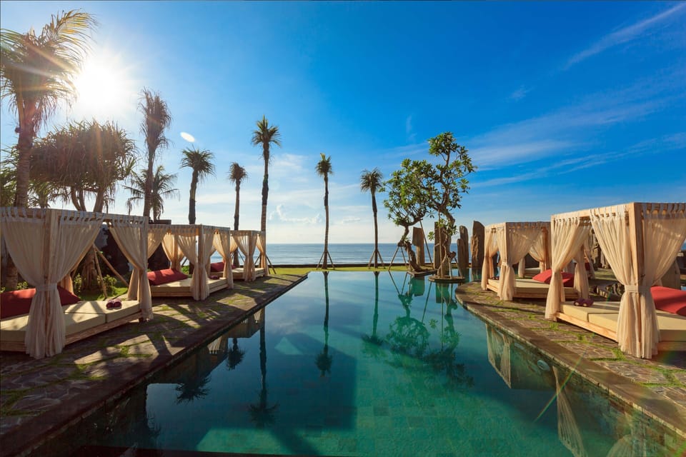 Jacuzzi Sea View Villa at Purnama beach