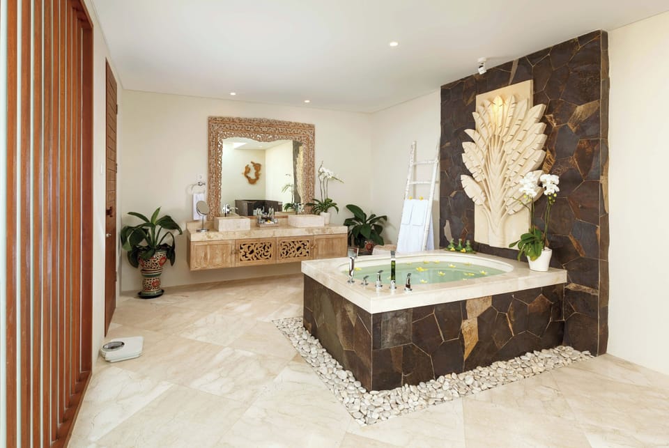 Jacuzzi Sea View Villa at Purnama beach