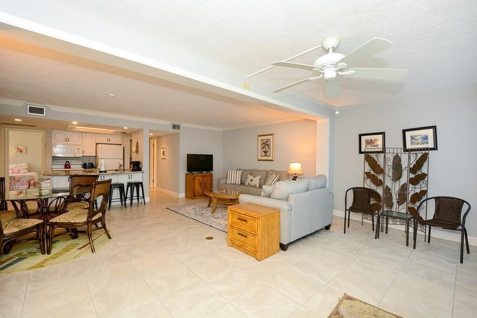 Nice little seating area off living room 