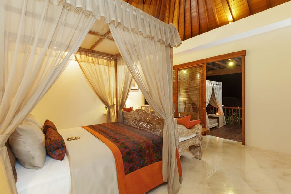 Jacuzzi Garden View Villa, Purnama beach