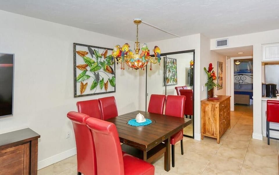 Dining table for six people 