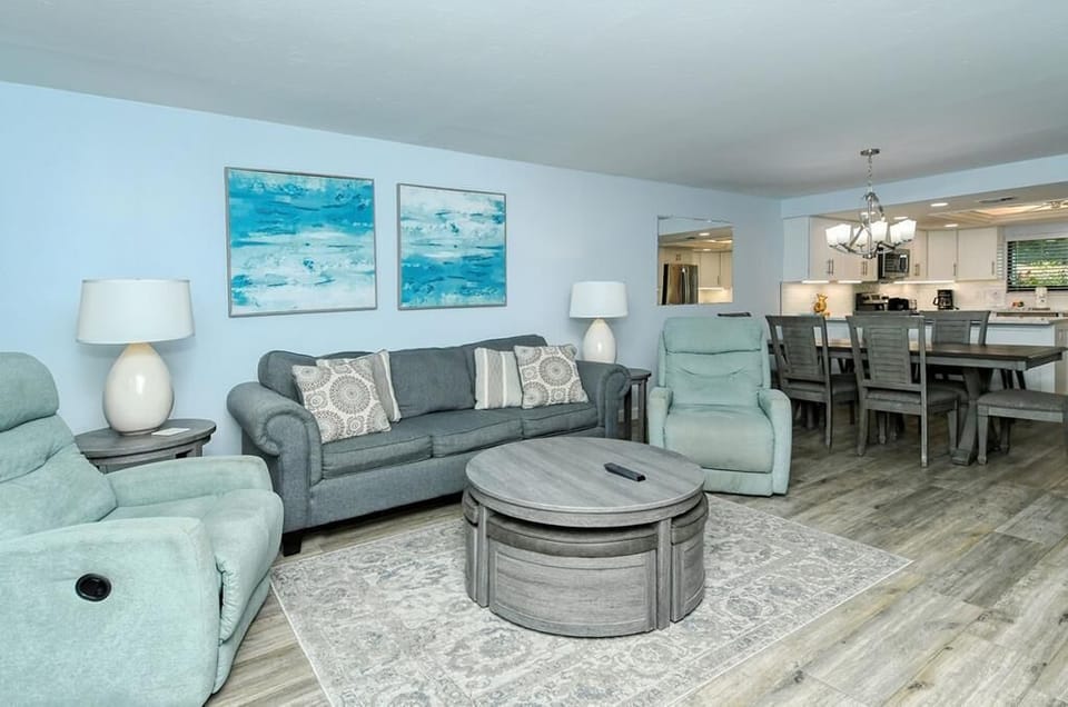 Living & Dining