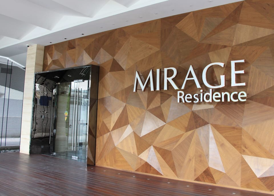 Practical Stay For Business Trip(Mirage)