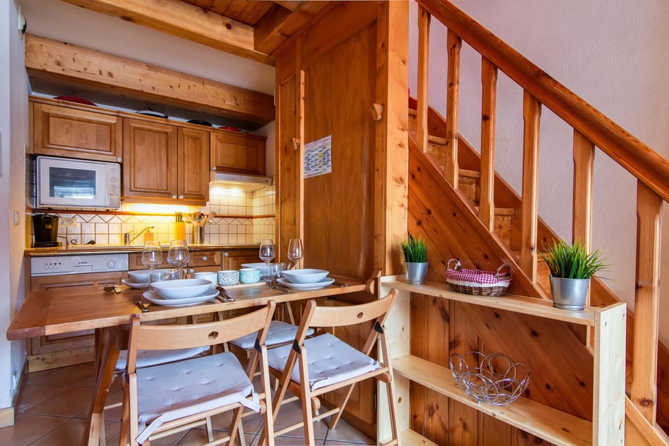Kitchen and dining area