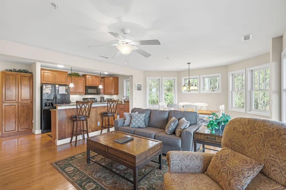 Living Room--- Bright and Inviting with Windows