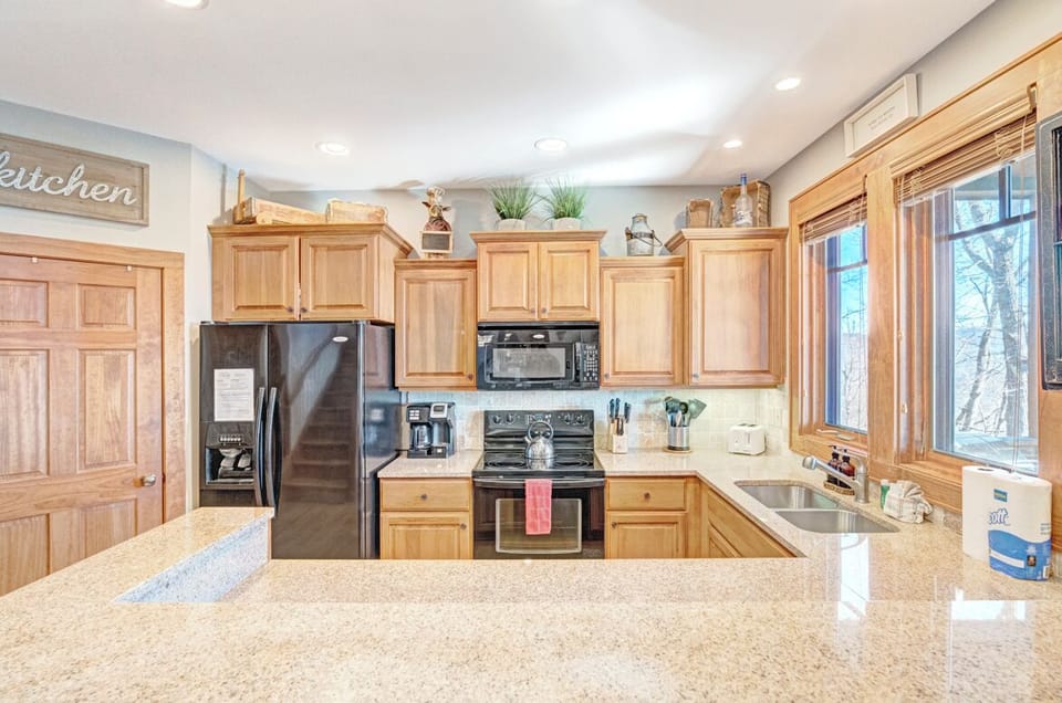 Kitchen--- Granite Counter-tops