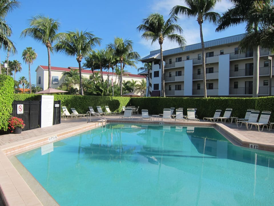 Community pool with hot tub