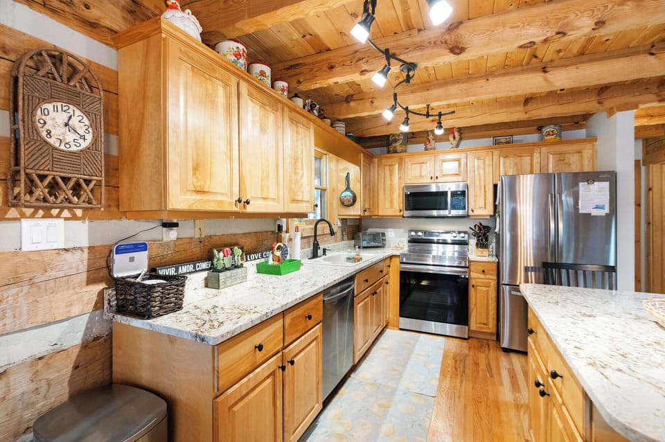 Kitchen--- Granite Counter-tops, Stainless Steel