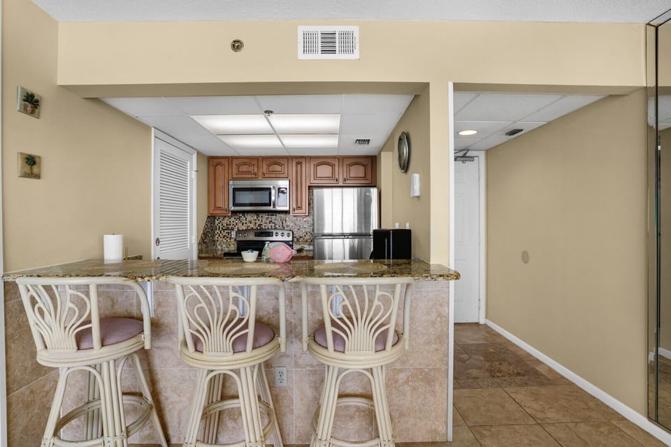 Breakfast bar