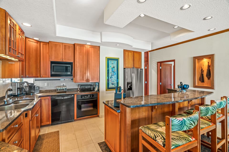 Granite Counters & Quality Appliances