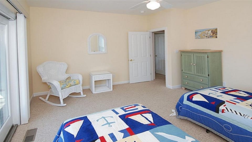 2nd floor 2nd twin room