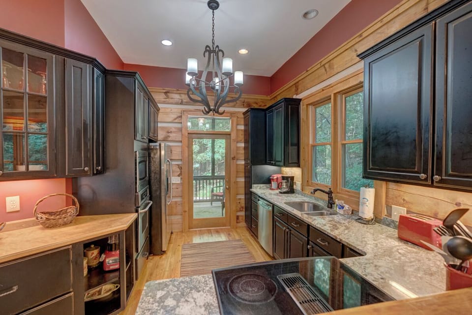 Kitchen--- Granite Counter-tops, Stainless Steel