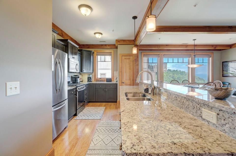 Kitchen--- Granite Counter-tops, Stainless Steel
