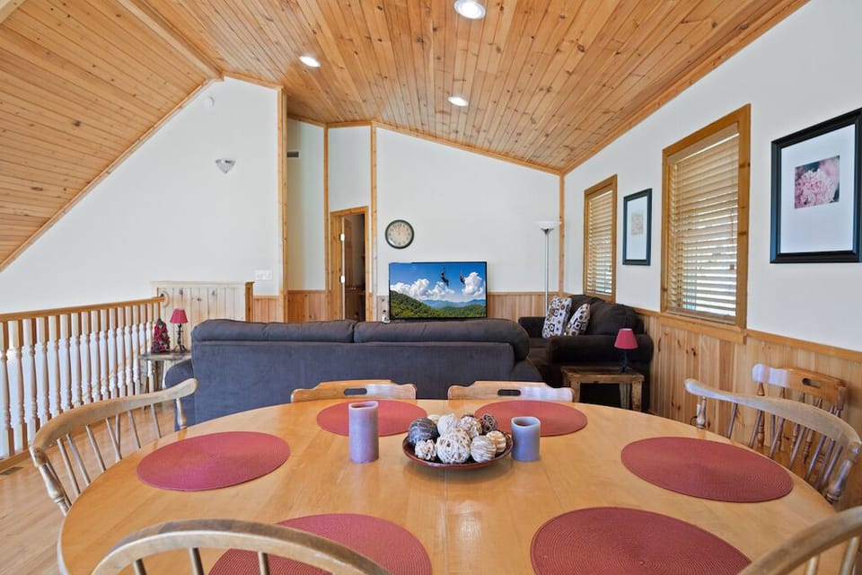 Loft Area--- Sitting and Dining Area