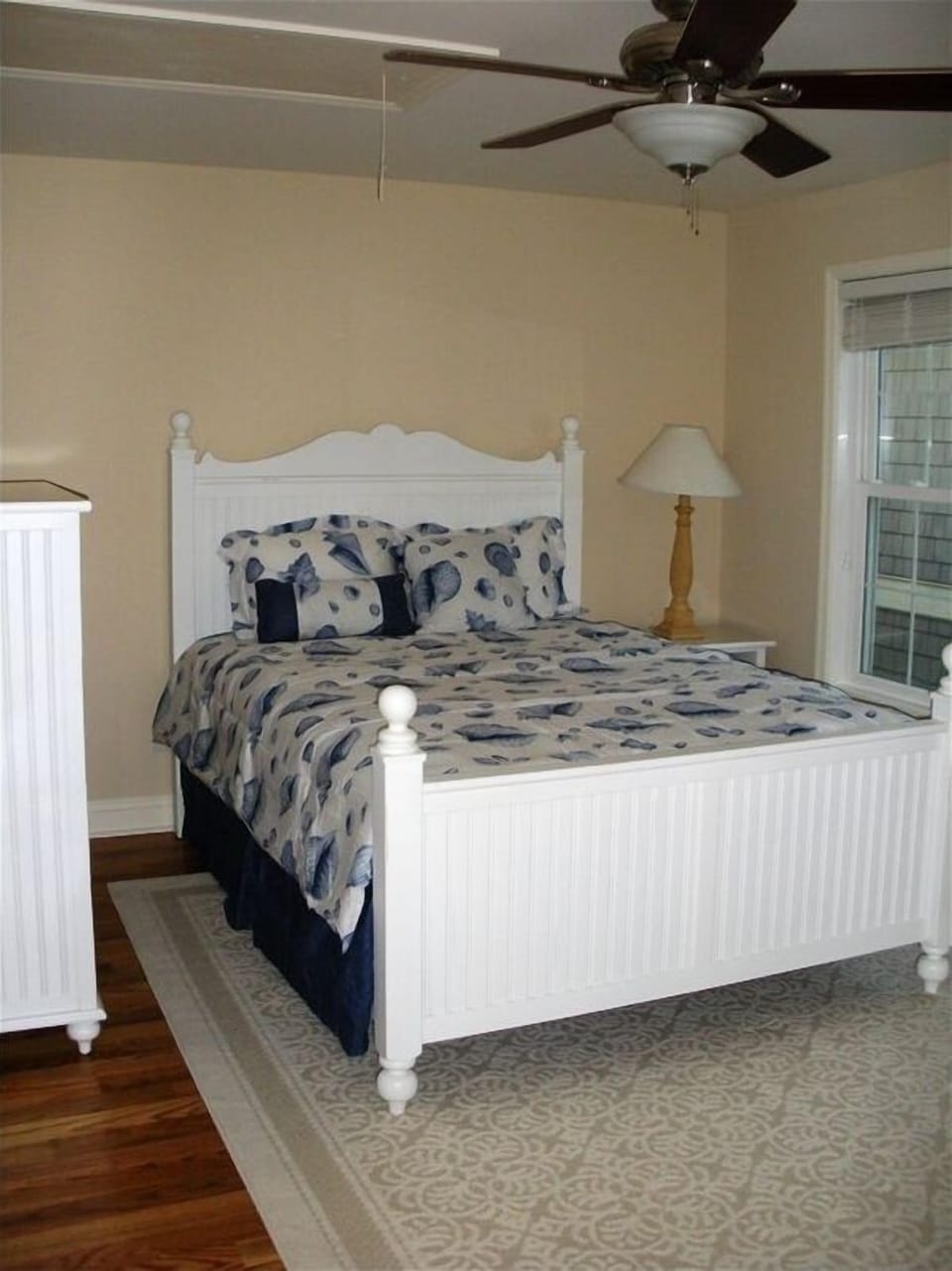 Master Queen Bedroom w/Ceiling Fan