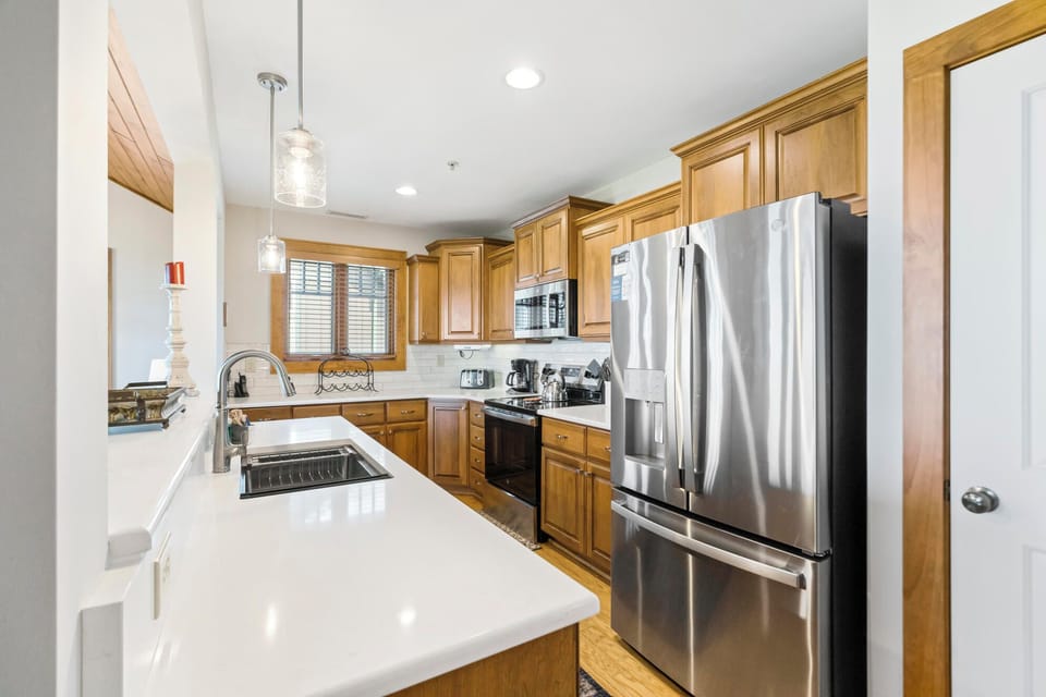 Kitchen---Granite Countertops, Stainless Steel