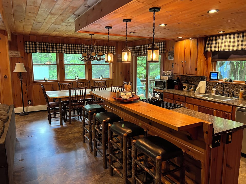 Kitchen/dining area
