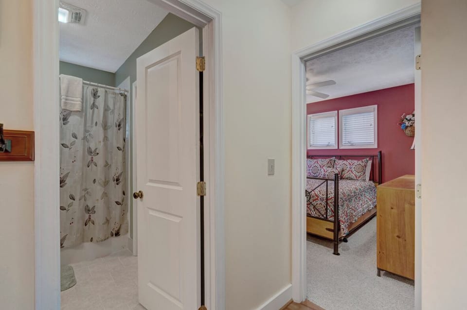 Entry into Guest Bedroom/Bathroom