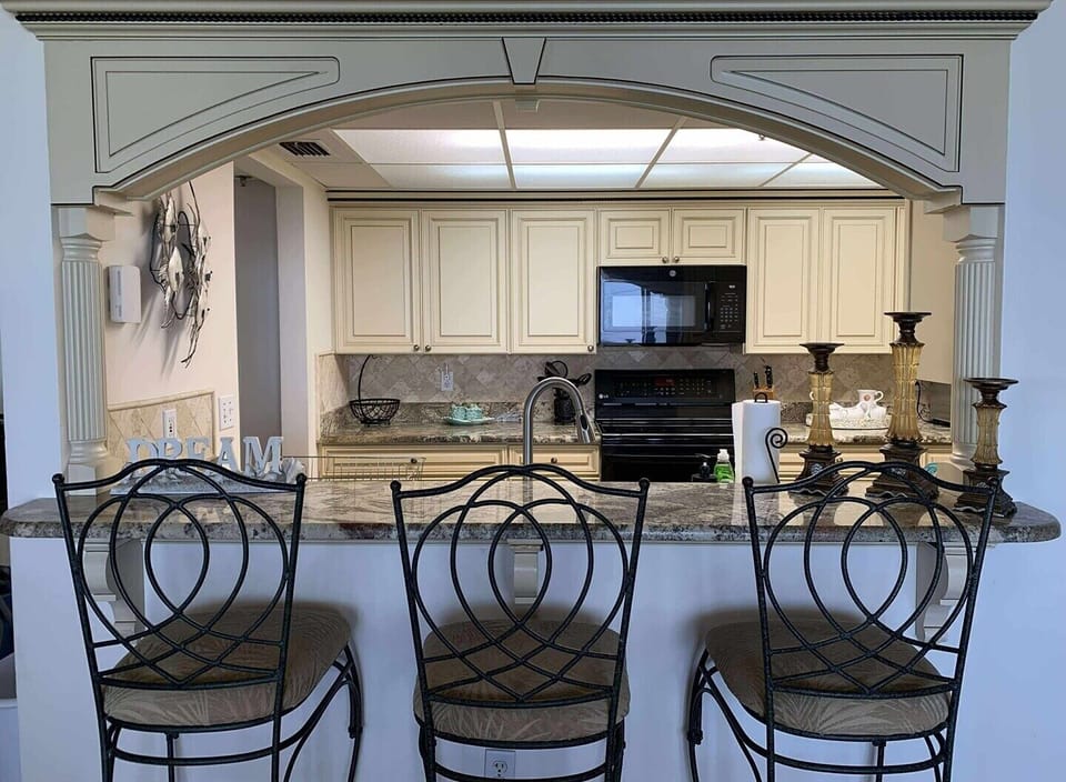 Breakfast bar
