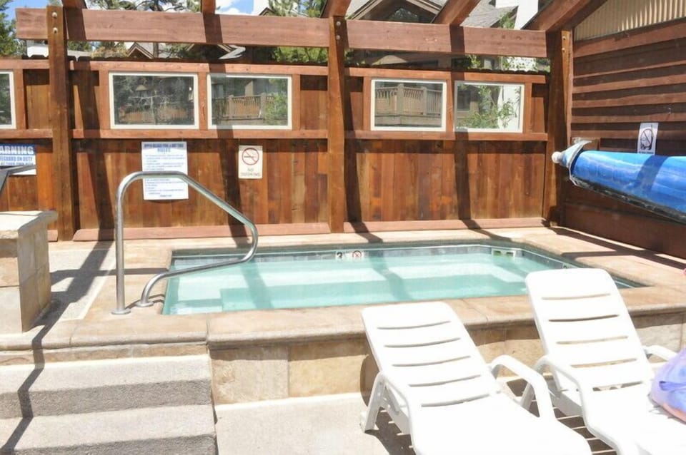 Outdoor hot tub
