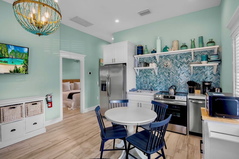 Kitchen, Dining Area