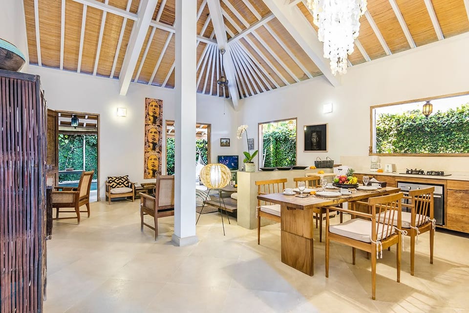 Lovely 3 Bedroom Villa CLOSE to BEACH