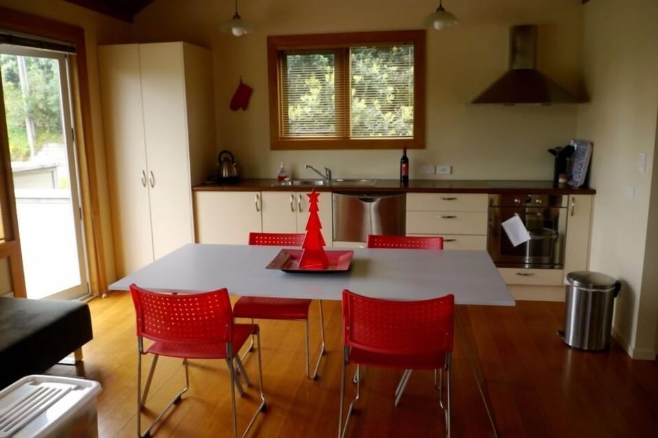 Kitchen / Dining