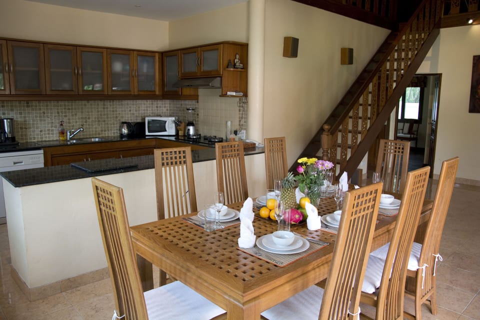 SILK - LUXURY FAMILY POOL VILLA NAIHARN