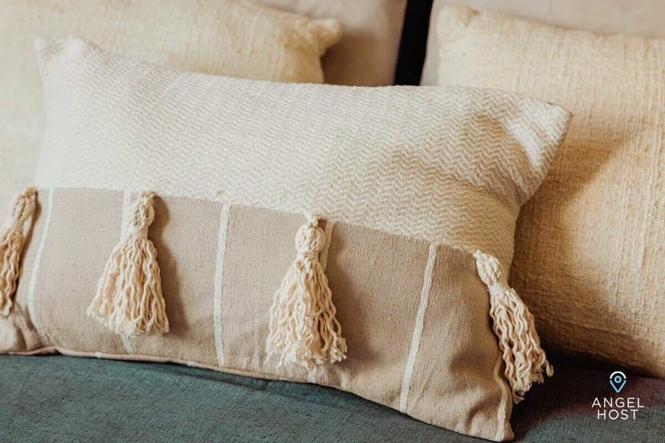 Special decor details like throw pillows