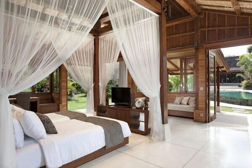 4BR beautiful villa in Canggu