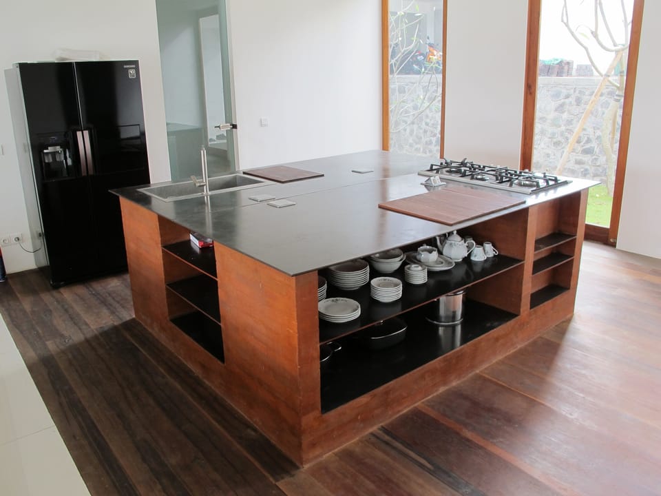 Luxury 6+2 bedroom private villa Canggu