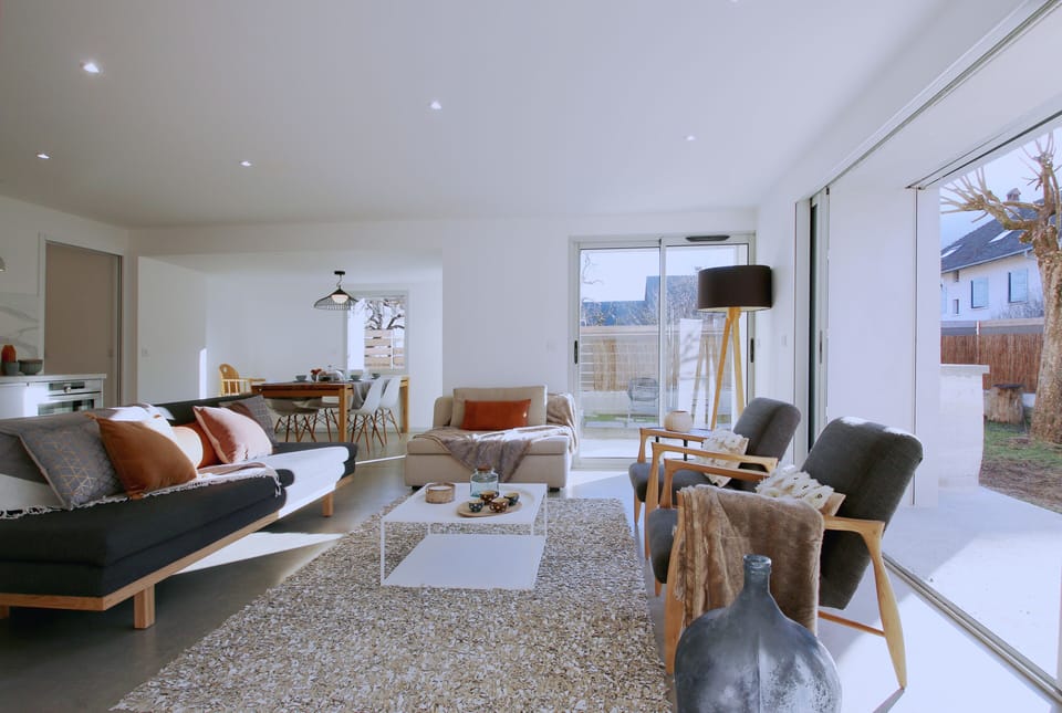 large living space with private garden in front 