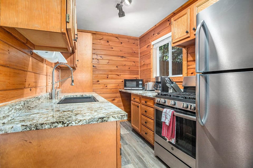 Imagine the money saved cooking home made meals in the fully equipped kitchen