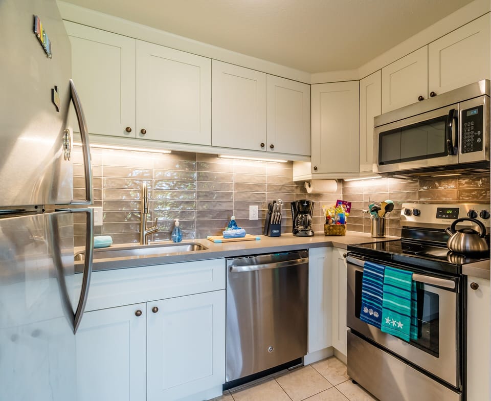 Remodeled Upscale kitchen for your Gourmet cooking. 