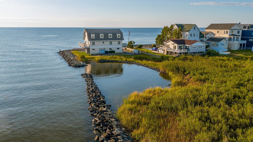 Paddle to to open bay or stay in protected waters only knee deep 