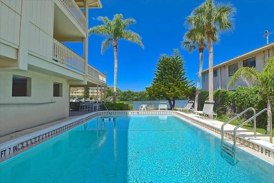Large pool overlooking Blind Pass Lagoon