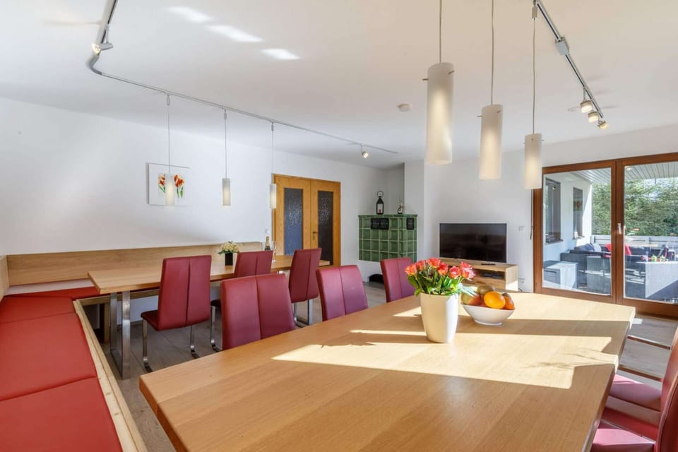 Luxus Ferienhaus Feldberg dining area