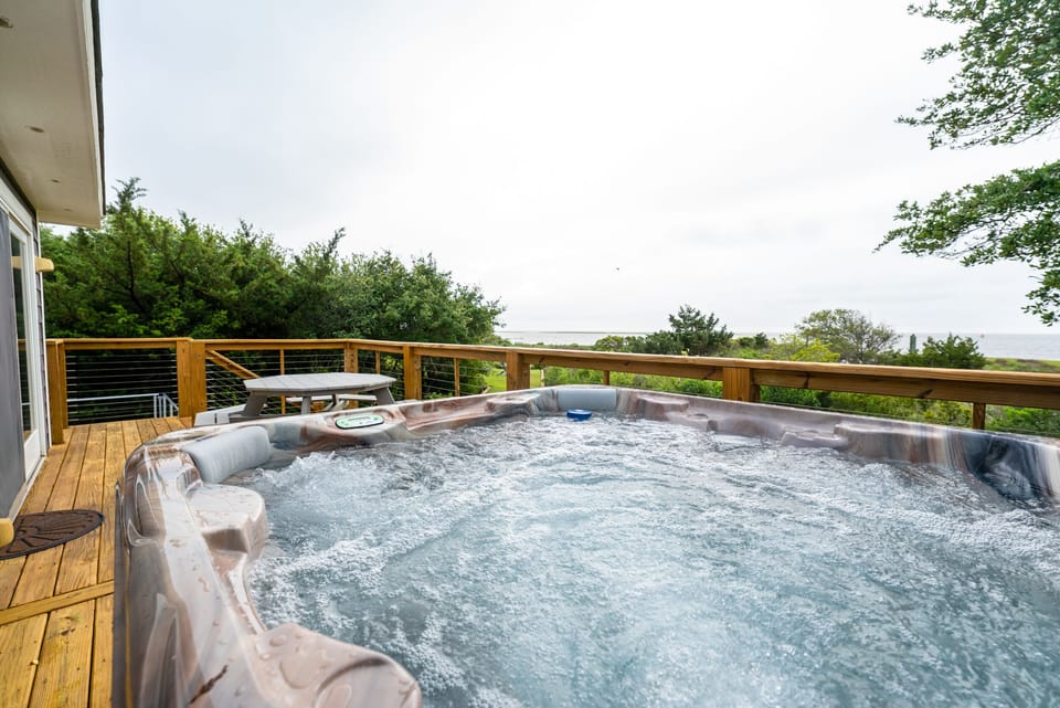 Hot Tub on Private Waterfront Deck