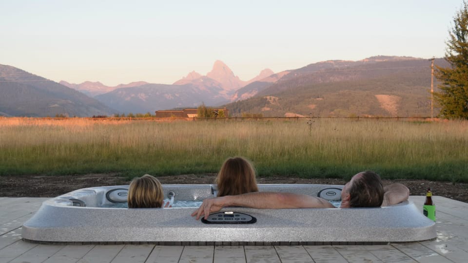 Outdoor hot tub