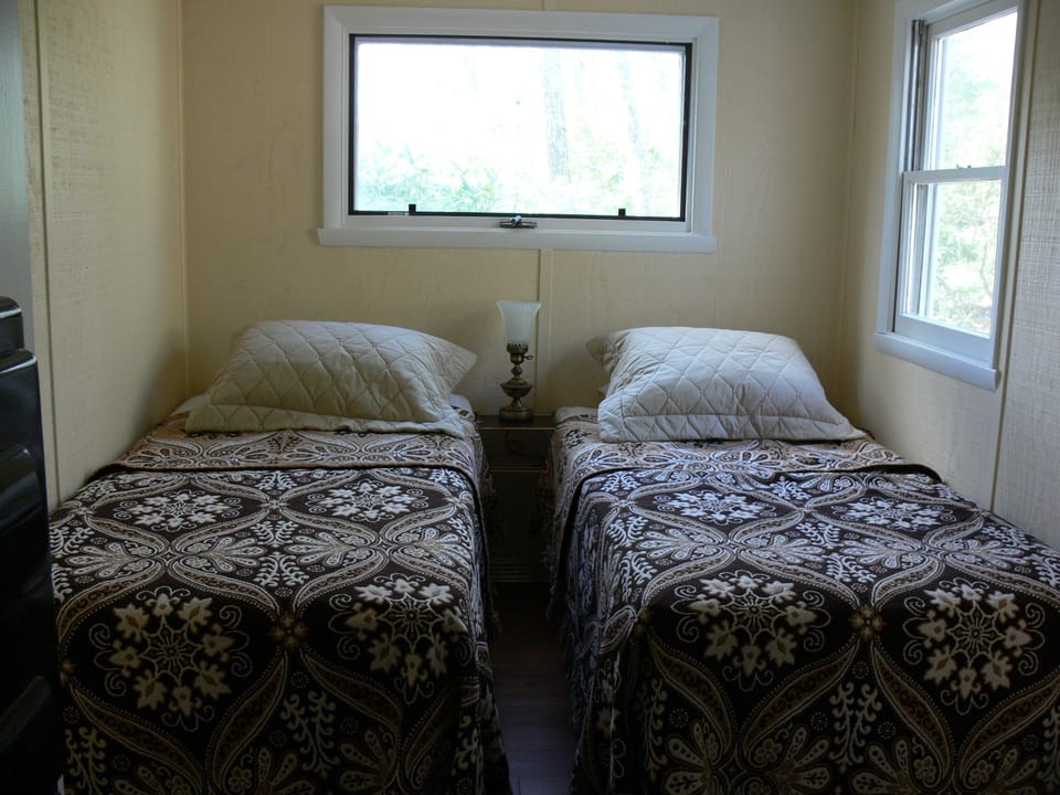 Twin Bedroom