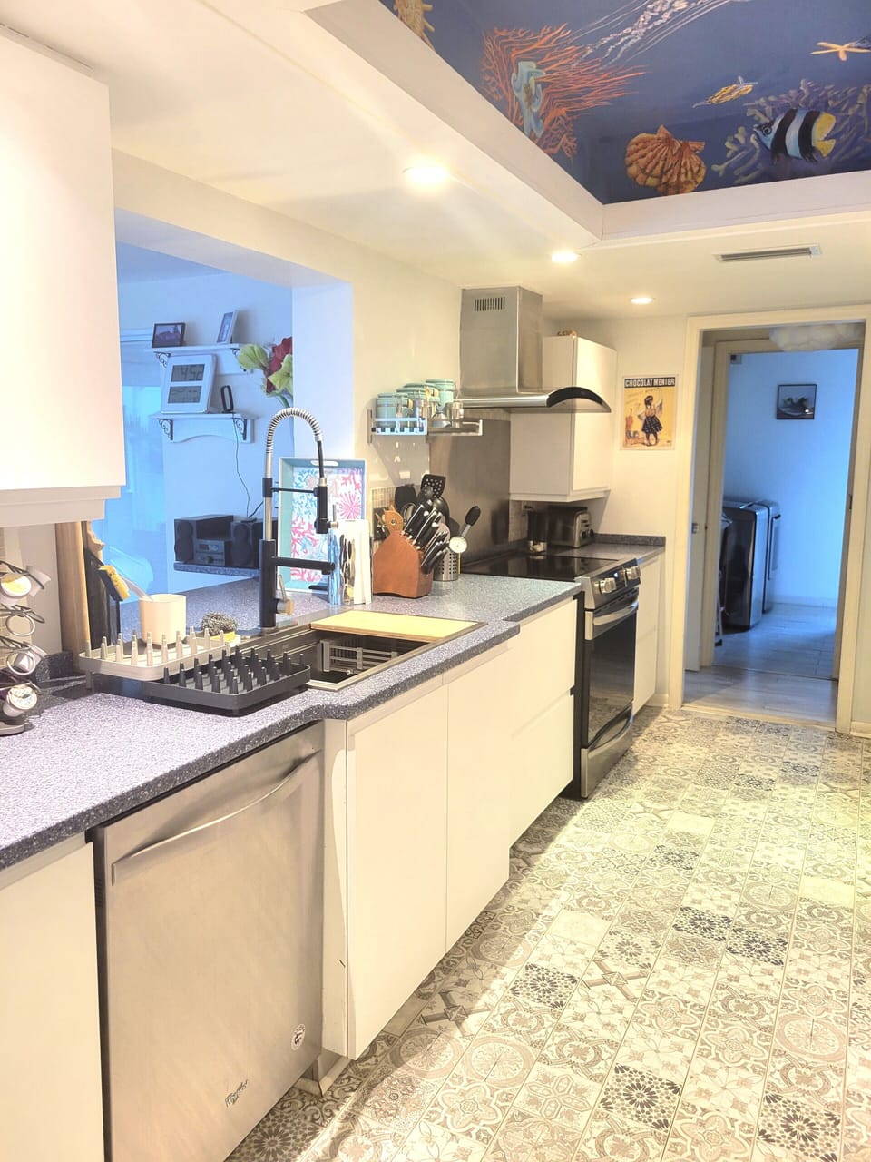 Fully equipped Gourmet kitchen