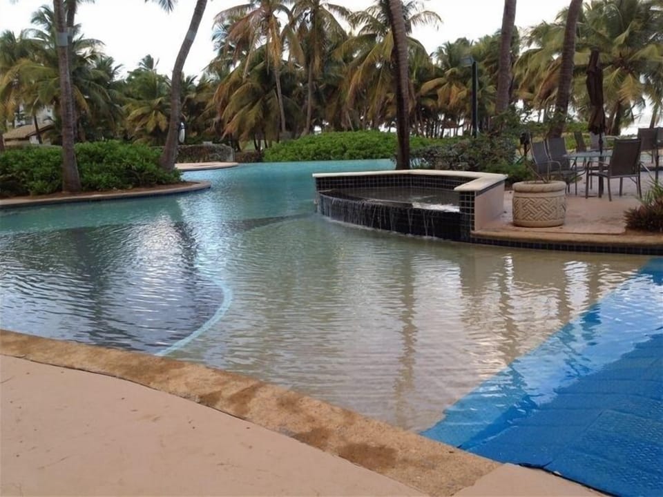 One of the two private pools for ocean villa guests 