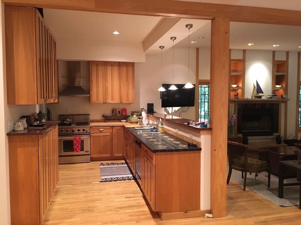 Kitchen / open floor plan