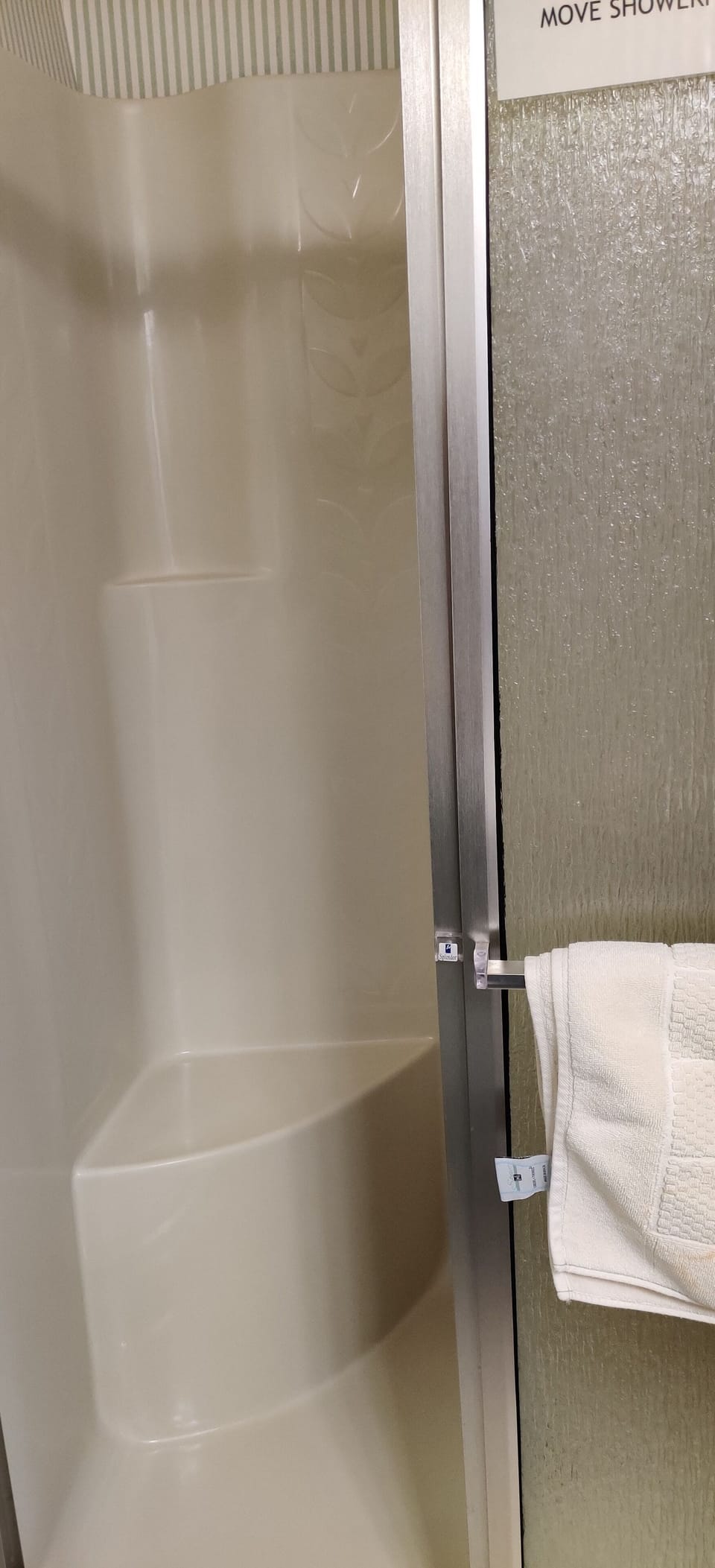 Shower with 2 seats