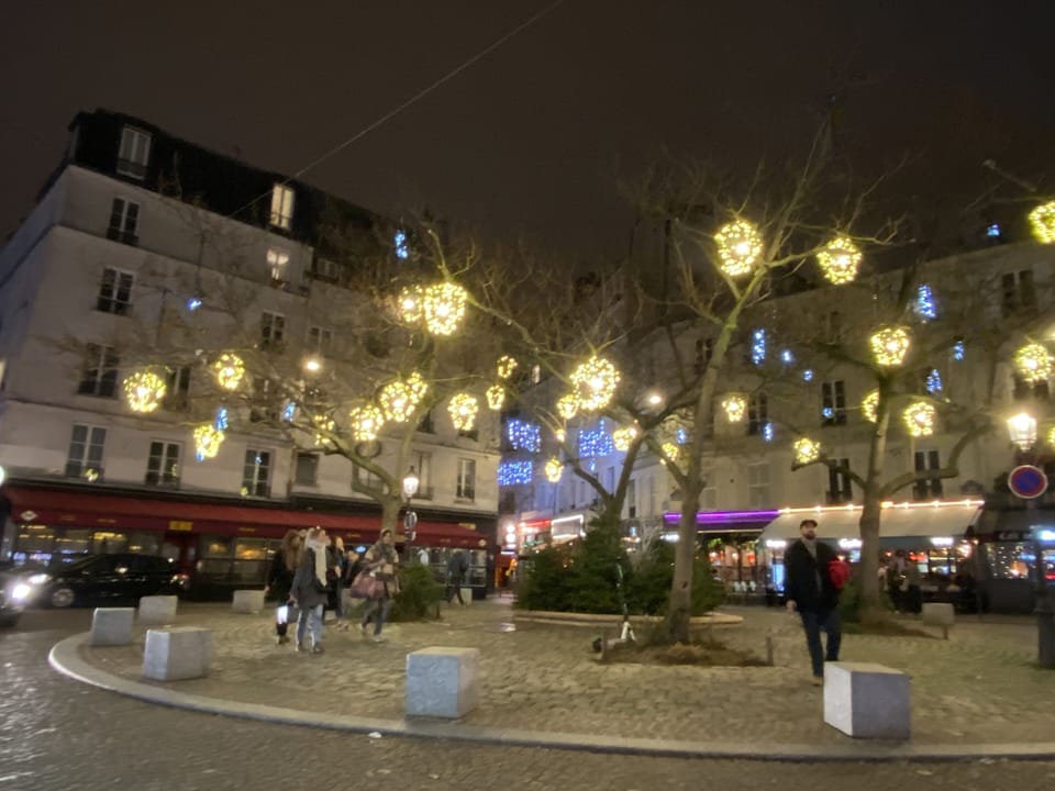 Place Contrescarpe at end of our street