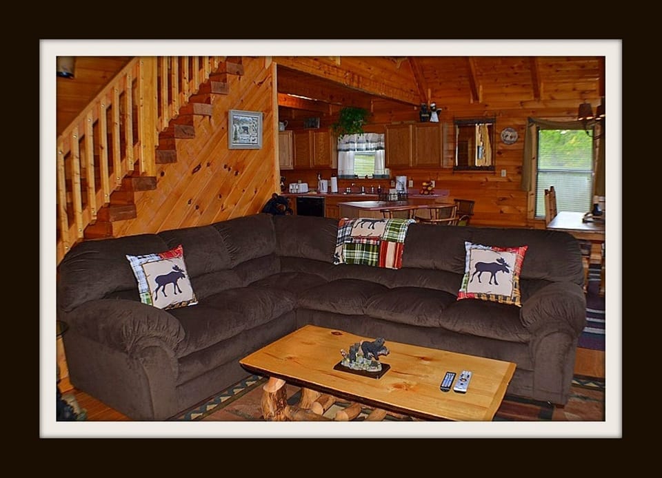 living room \ main level