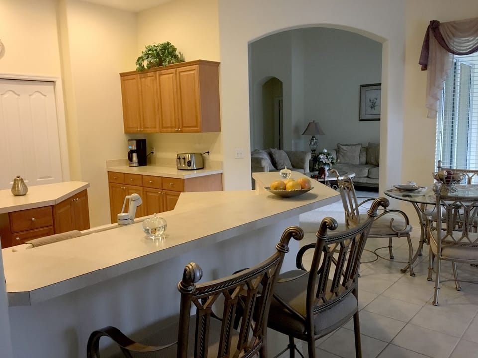 Breakfast bar