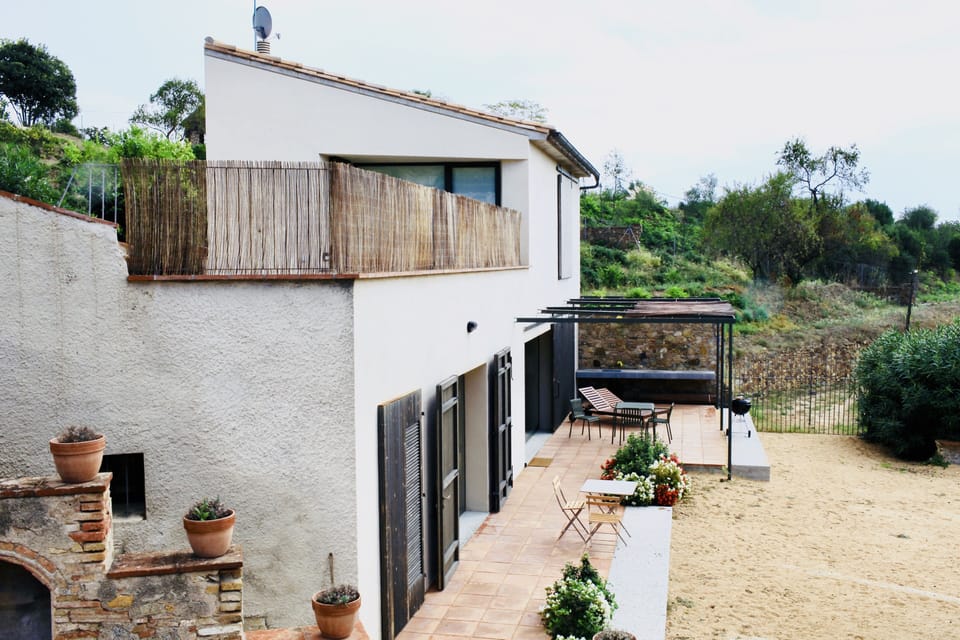 now with new terrace